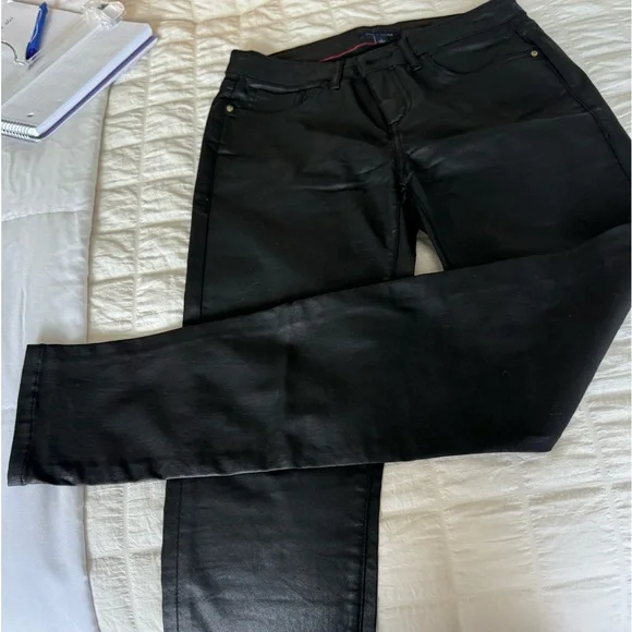 Tommy Hilfiger Faux Leather Jeans, 6 Black, NWOT - Picture 3 of 10